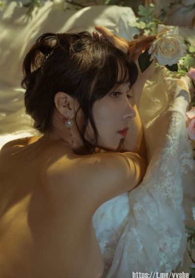 和漂亮女老板做爰_蓝光高清在线