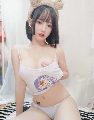 中文字幕色综合av_高清在线手机播放