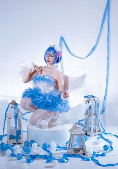 青青青欧美视频在线看_高清完整版高清视频观看