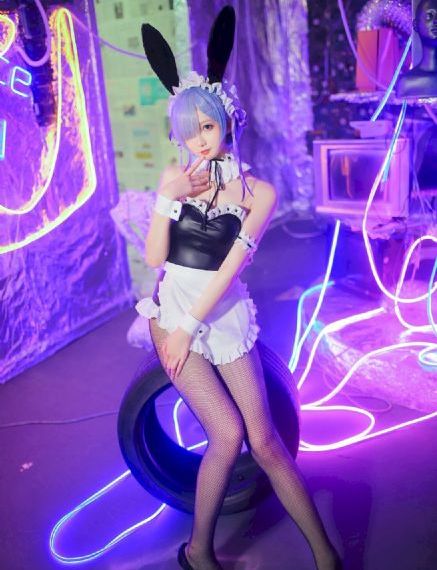 欧美成人免费一区二区_1080电影免费在线