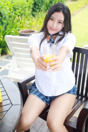 二内黄色大片儿_高清无删减在线观看