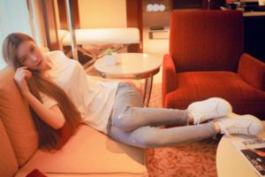 小妖精迎合娇喘h不放_电影免费国语