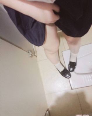 撞击着旗袍美妇的肉臀视频_BD韩语视频大全