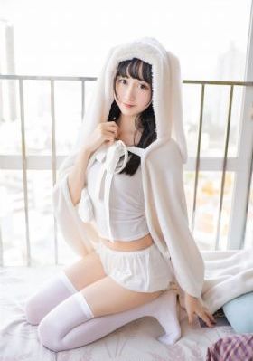 揉着奶头下面流水呻吟片_BD韩语日韩电影在线