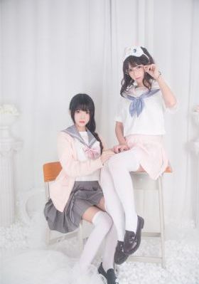 欧美GayXXXFreeGay_十万网红美女美酱